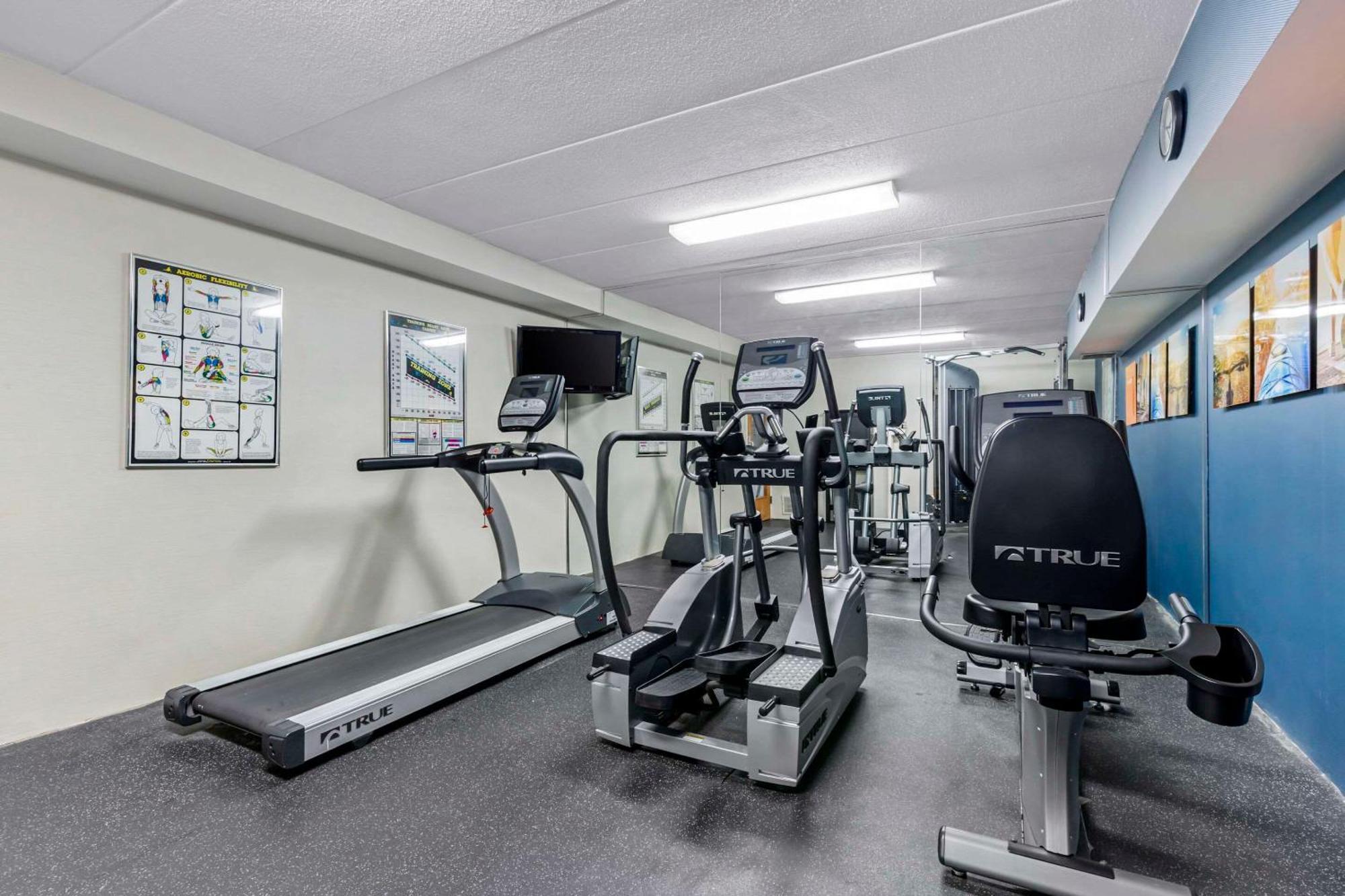 Comfort Inn Herndon-Reston Buitenkant foto